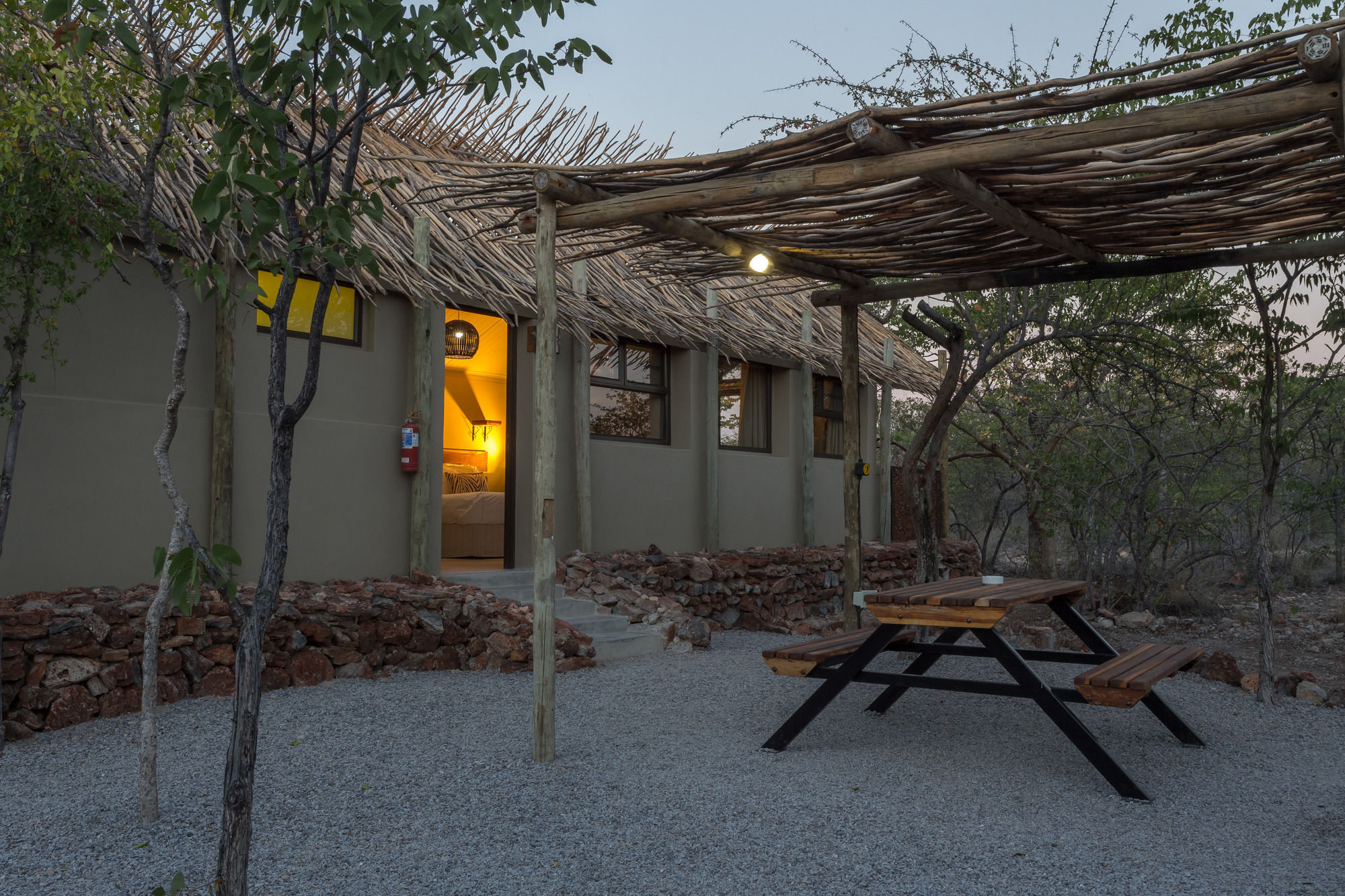 Etosha Village Окаукуэджо Экстерьер фото